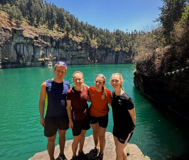 5EF64A7B-8A03-48E4-8F58-62496852A6BE